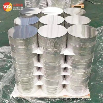 ملونة مغلفة PE PVDF ألومنيوم الدائرة القرص الدائري الشكل الطرفي الحجم المخصص السطحية العالية الحافة الخالية من الحافة الصف الغذائي