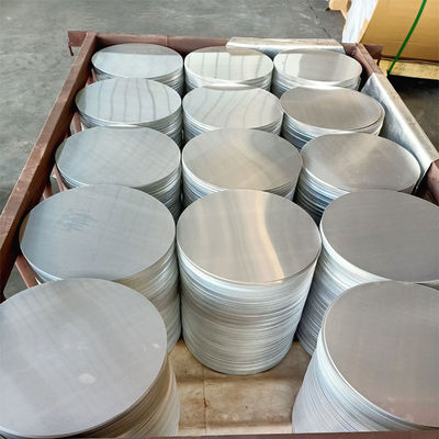 50-240mm دائرة الألومنيوم 2-6mm سمك 1050 3003 5052 حجم مخصص سطحية عالية حافة خالية من الحافة