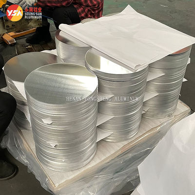 أقراص القطع الألومنيوم 1050 1060 1100 3003 دائرة أدوات الطبخ الأضواء حسب الطلب قطر مرتفع مسطحية حفرة خالية من الصف الغذائي